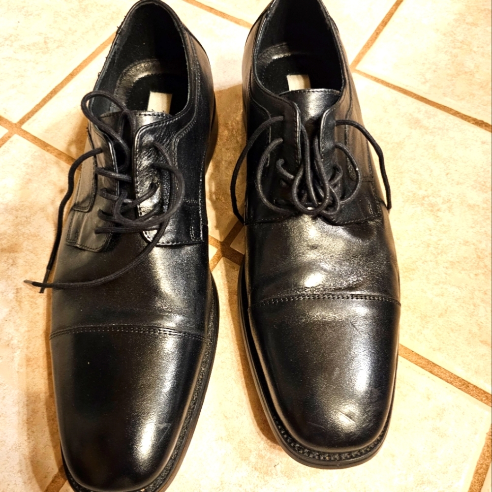 Mens dress shoes